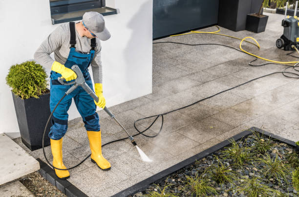 Best Deck Pressure Washing  in New York Mills, NY